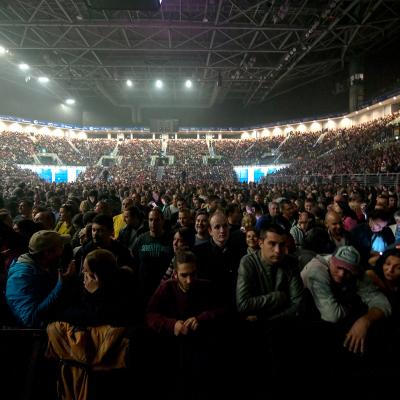 Crowd1
